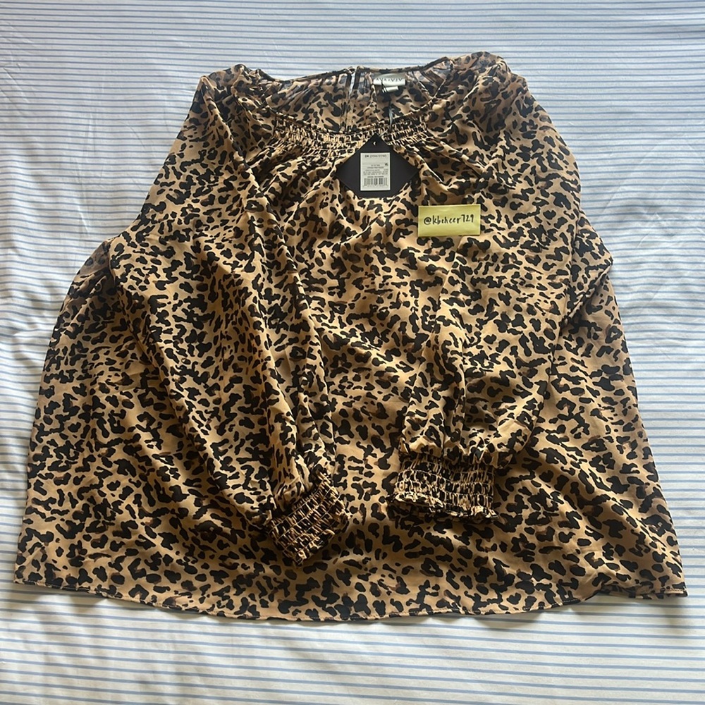 20W/ 22W leopard print blouse